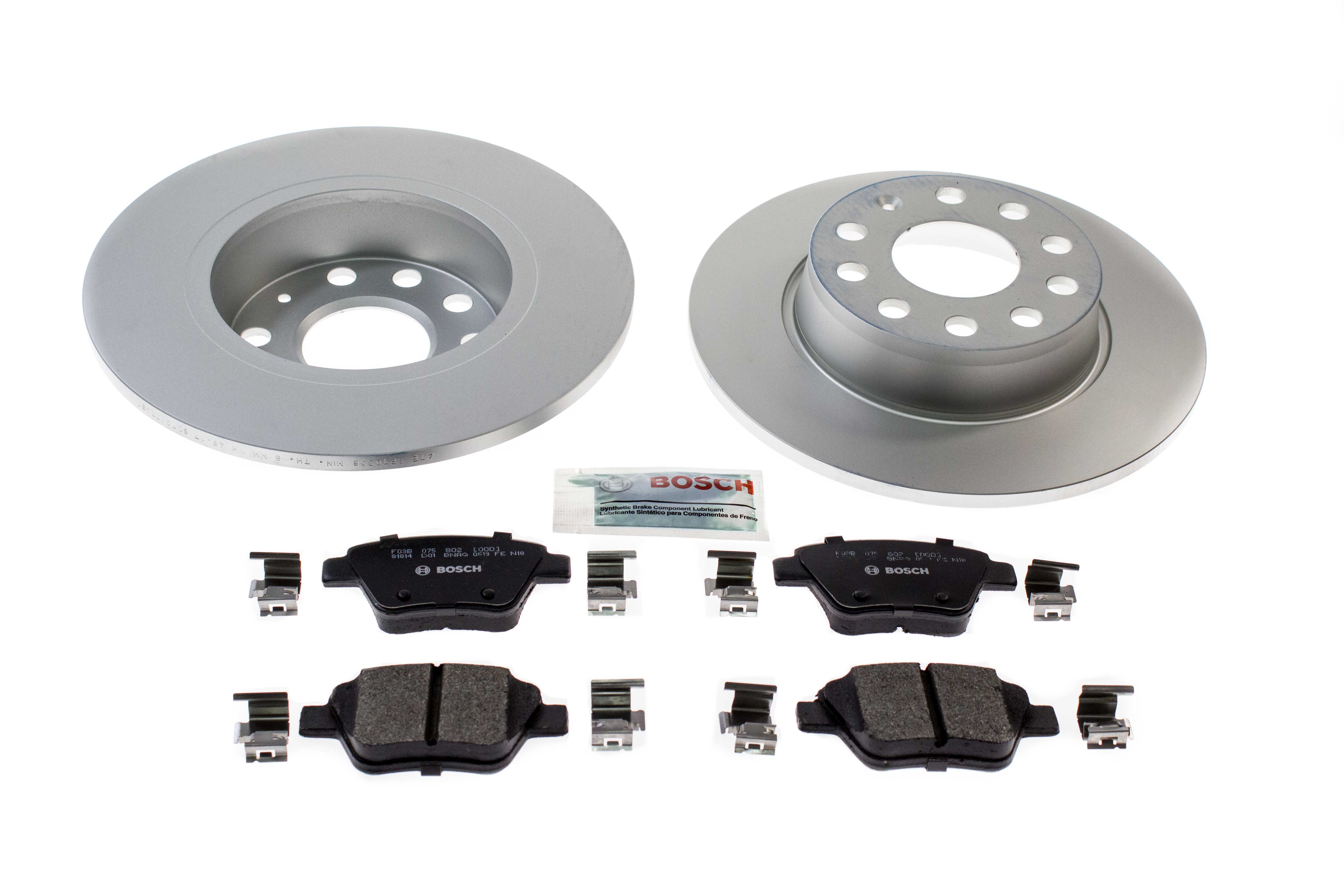 Replacement Rear Brake Kit Drilled Xtra Disc Rotors and Low-Met Pads fits  VW Jetta 253mm